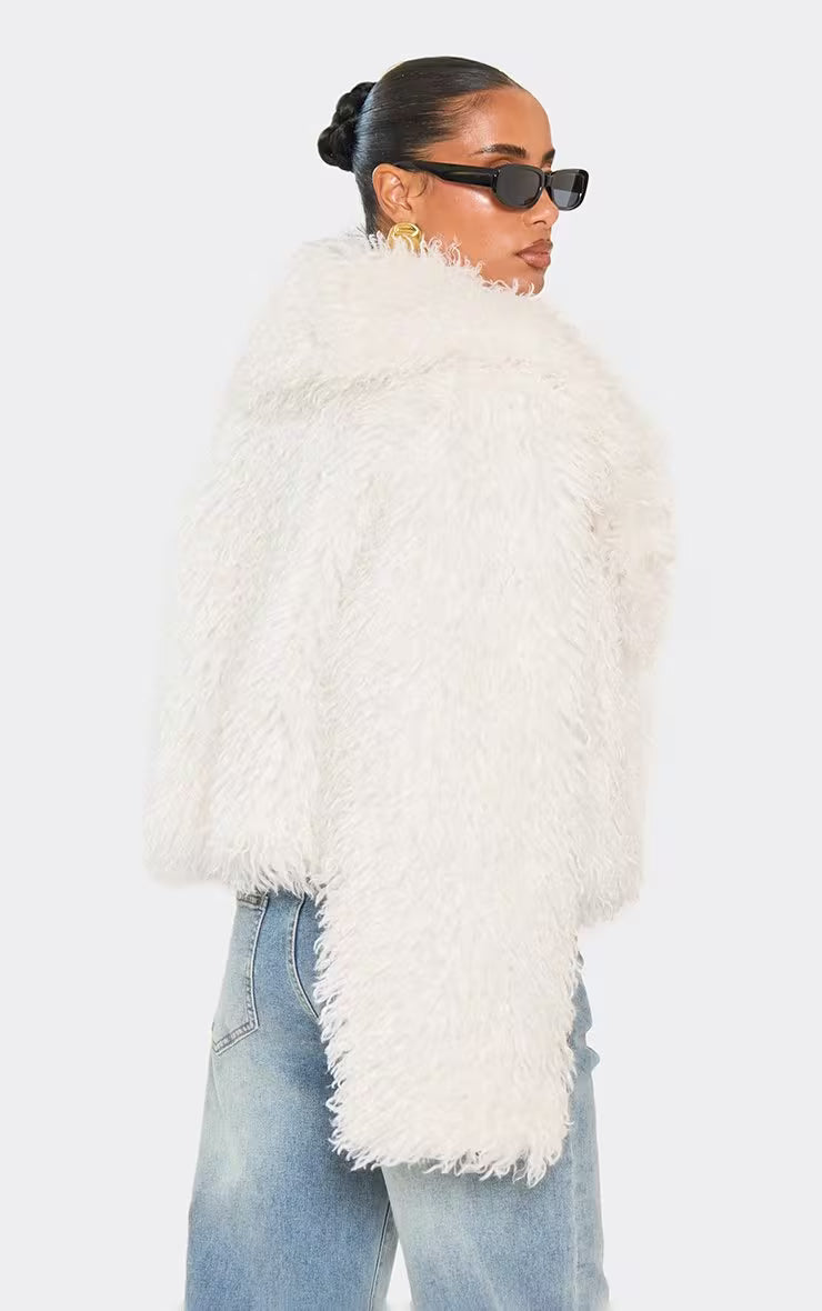 Oversized Collar Detail Cropped Shaggy Coat In White faux Fur