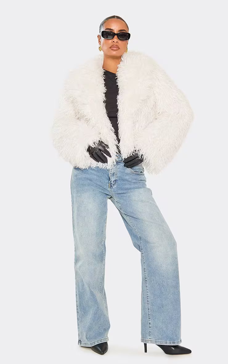 Oversized Collar Detail Cropped Shaggy Coat In White faux Fur